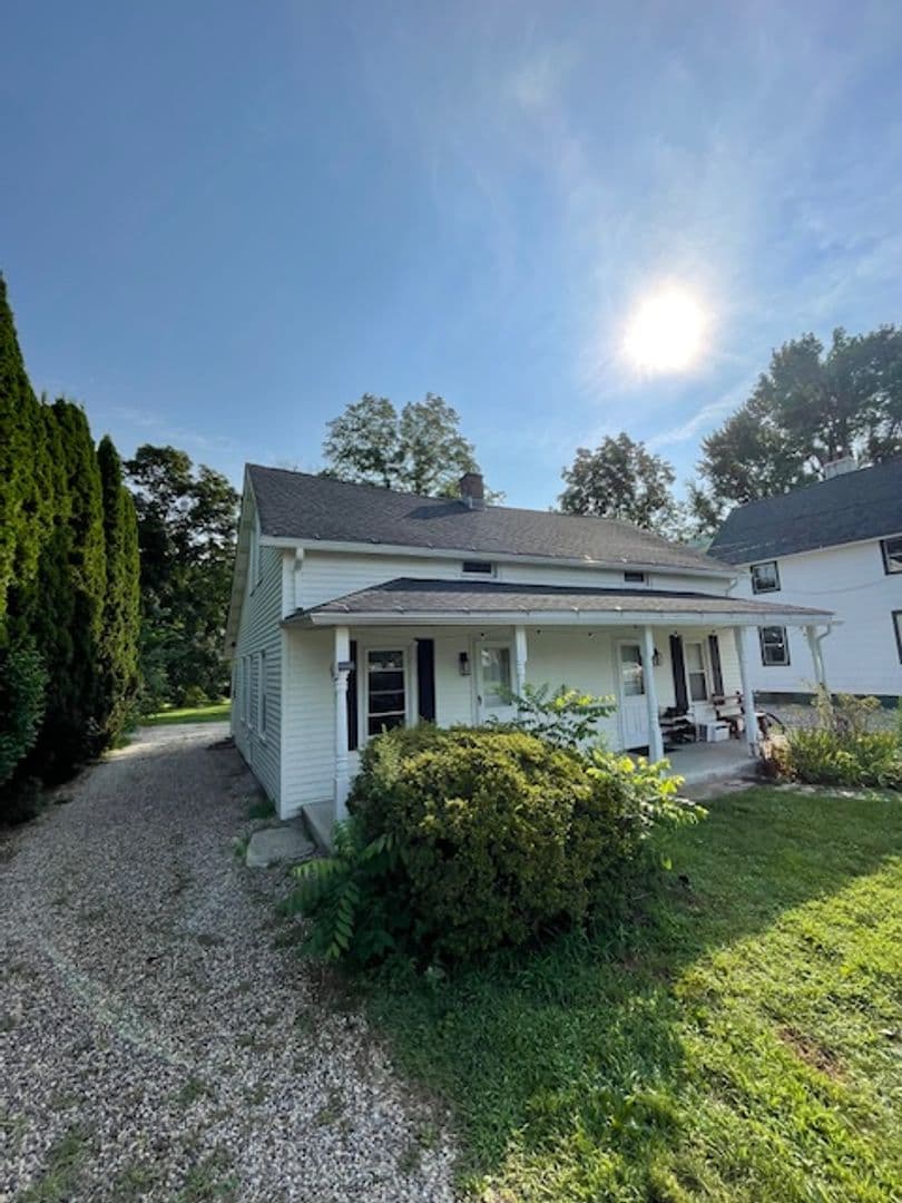 Kent Apartment: 25 Maple Street