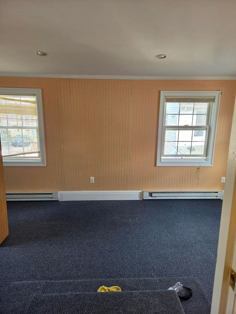 Danbury Apartment: 79 West St.