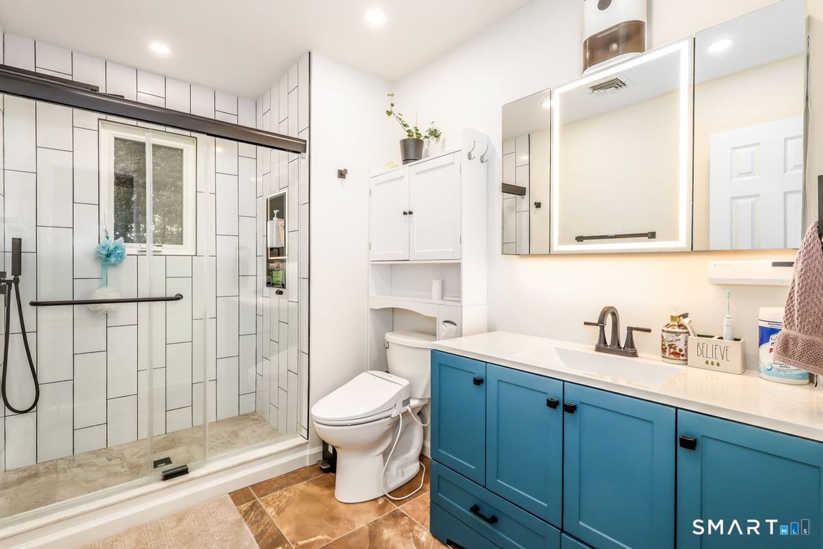 New Milford House: 212 Chestnut Land Rd.