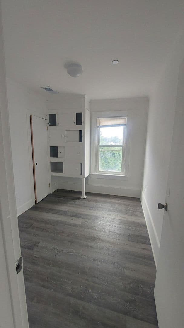 Danbury Apartment: 4 Harmony St.