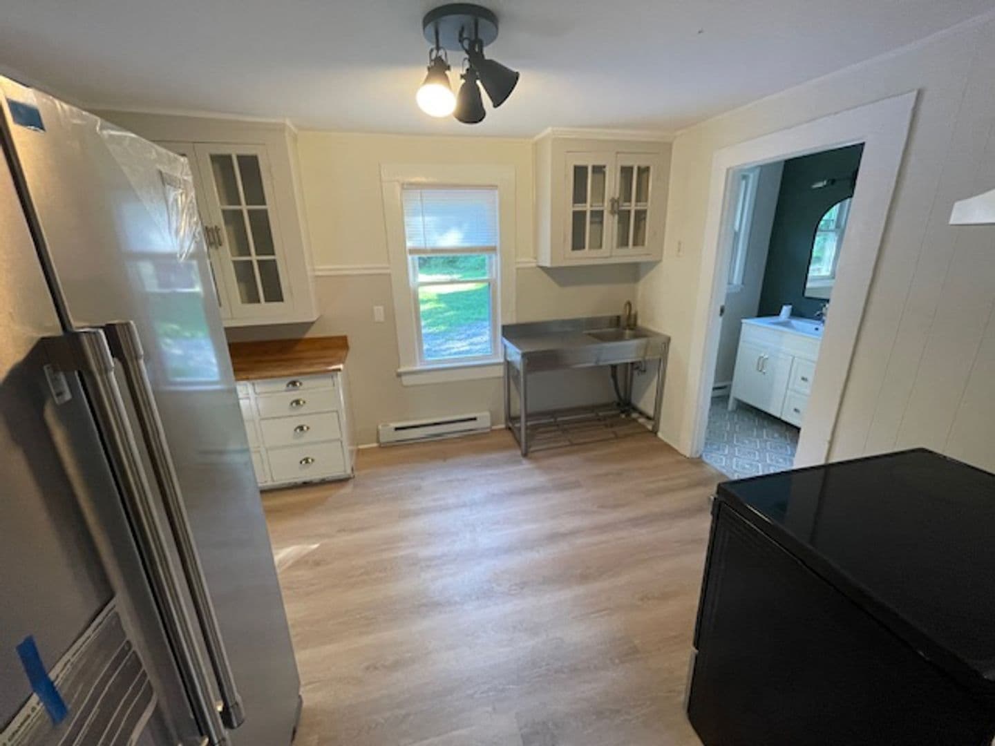 Kent Apartment: 25 Maple Street