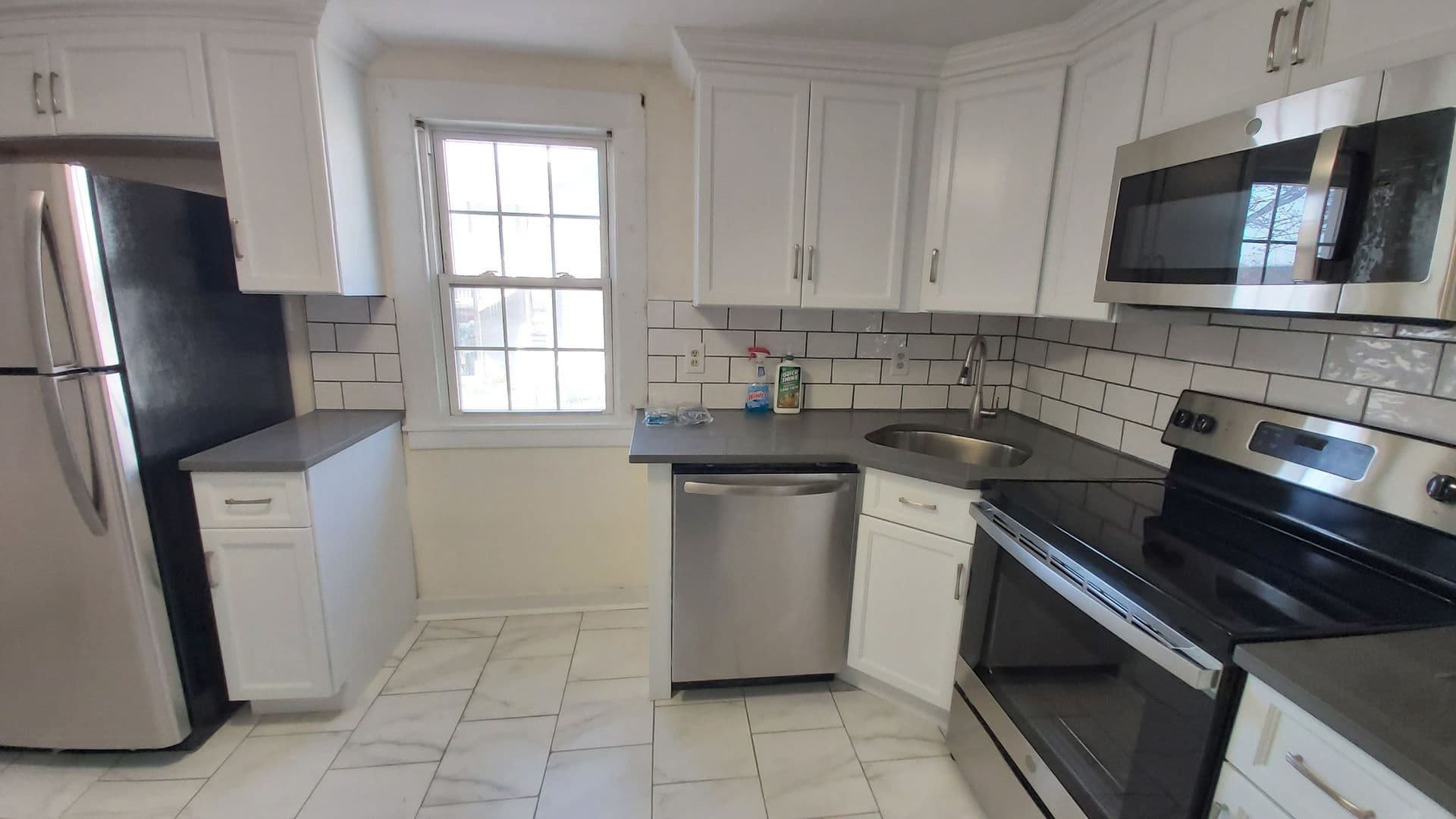 New Milford Apartment: 123-125 Railroad St