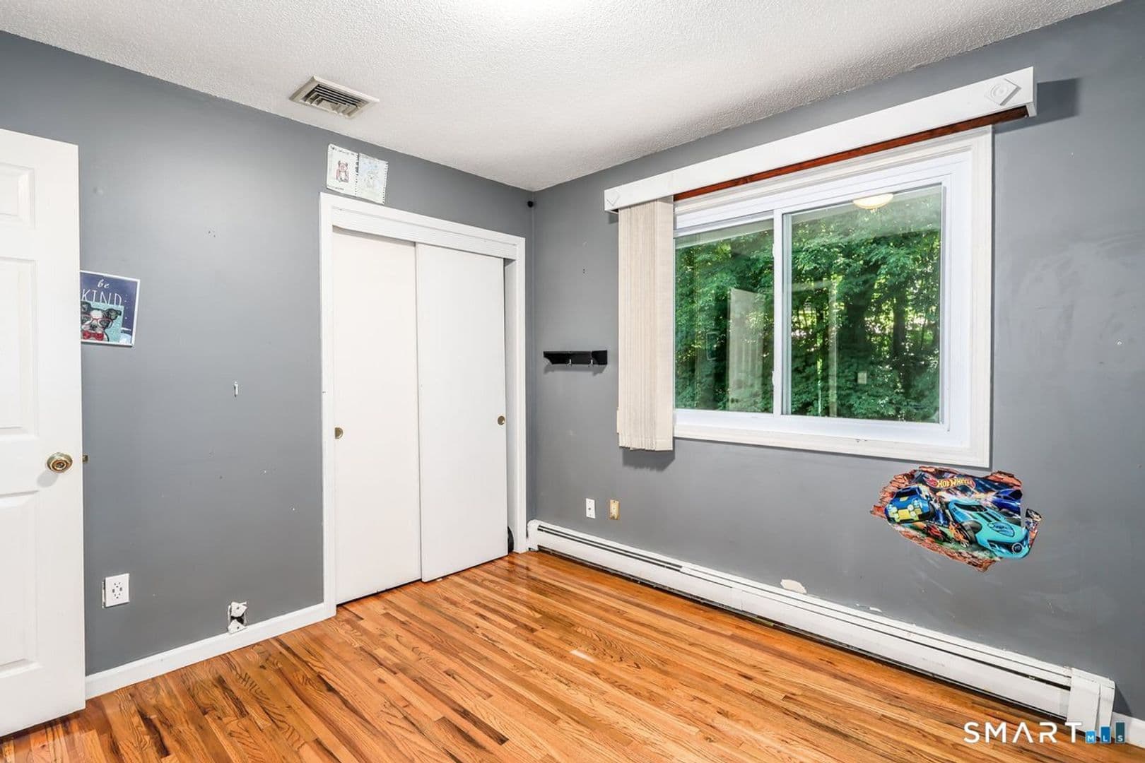 New Milford House: 212 Chestnut Land Rd.