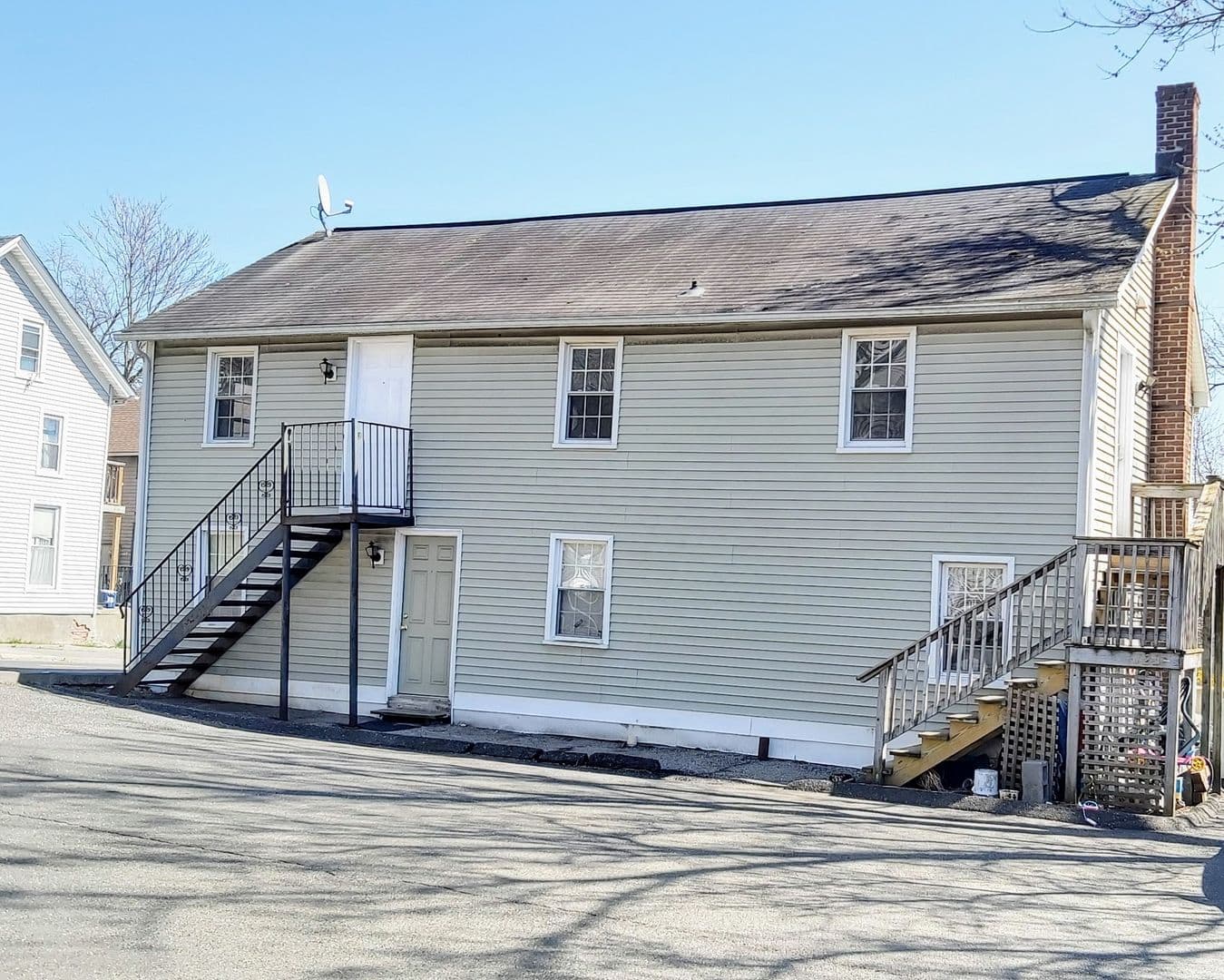 New Milford Apartment: 123-125 Railroad St