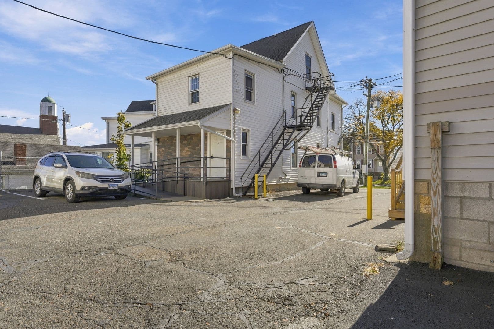 Danbury House: 77 West St.