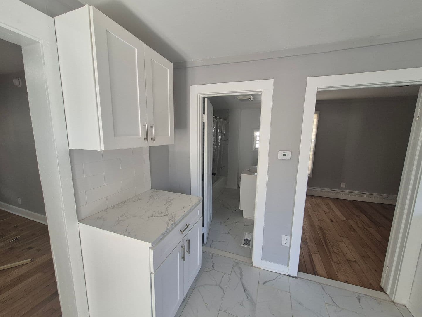 New Haven Apartment: 35 SALTONSTALL AVE