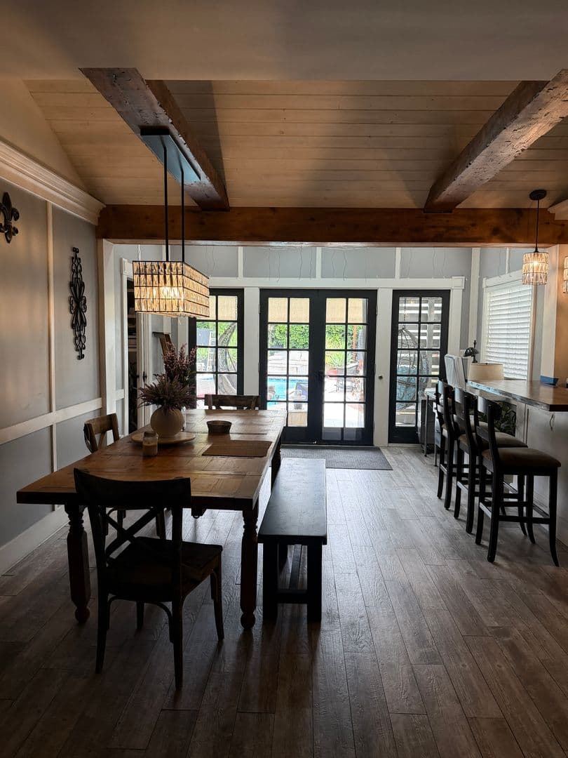 North Hollywood House: 6254 Agnes Avenue
