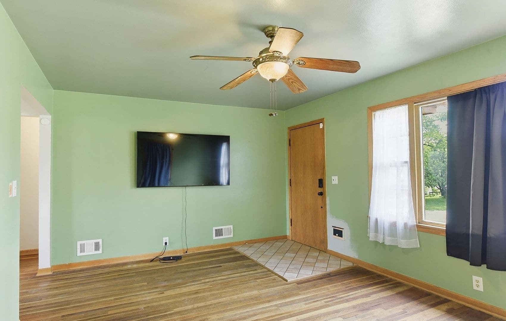 Omaha House: 2618 Weber Street