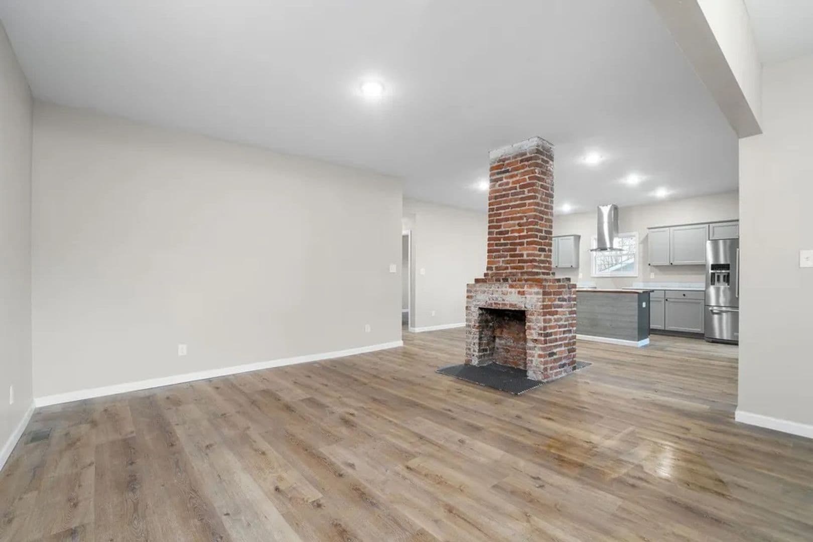 Clarkesville House: 828 Gracey Avenue