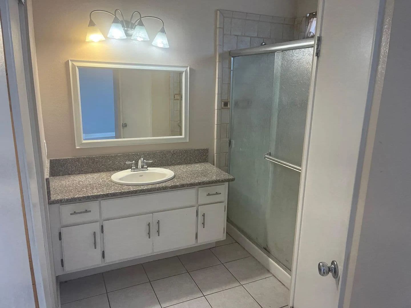 Menifee House: 27459 Prominence Road