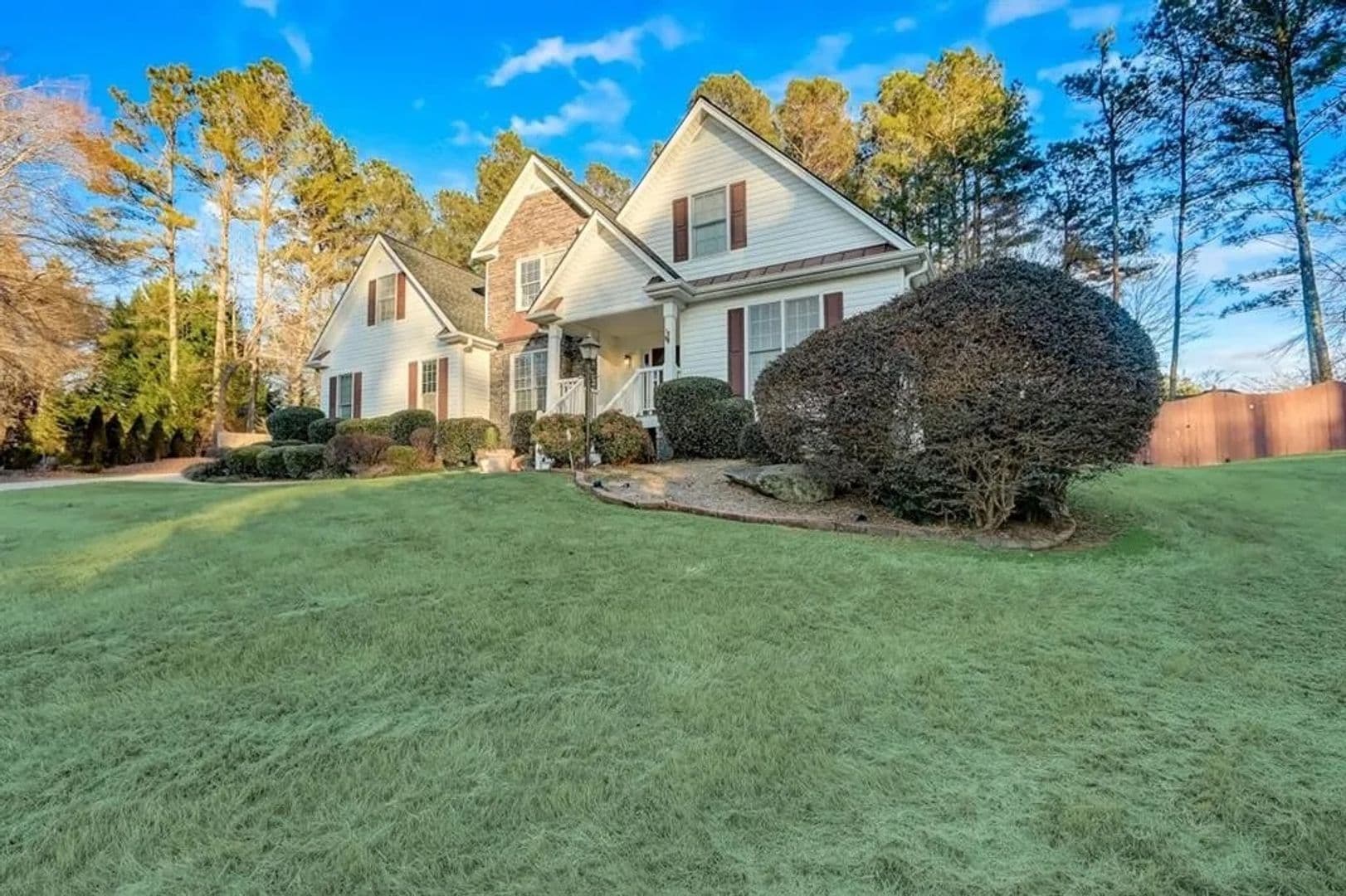 Douglasville House: 74 Flanders Court