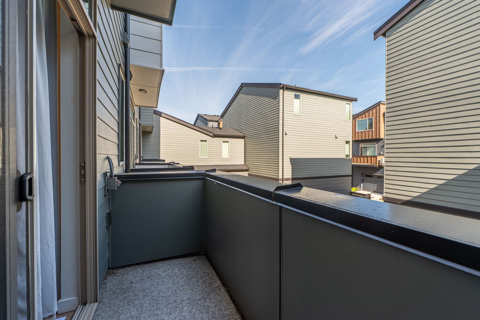 Black Diamond House: 32730 Hemlock Ave SE