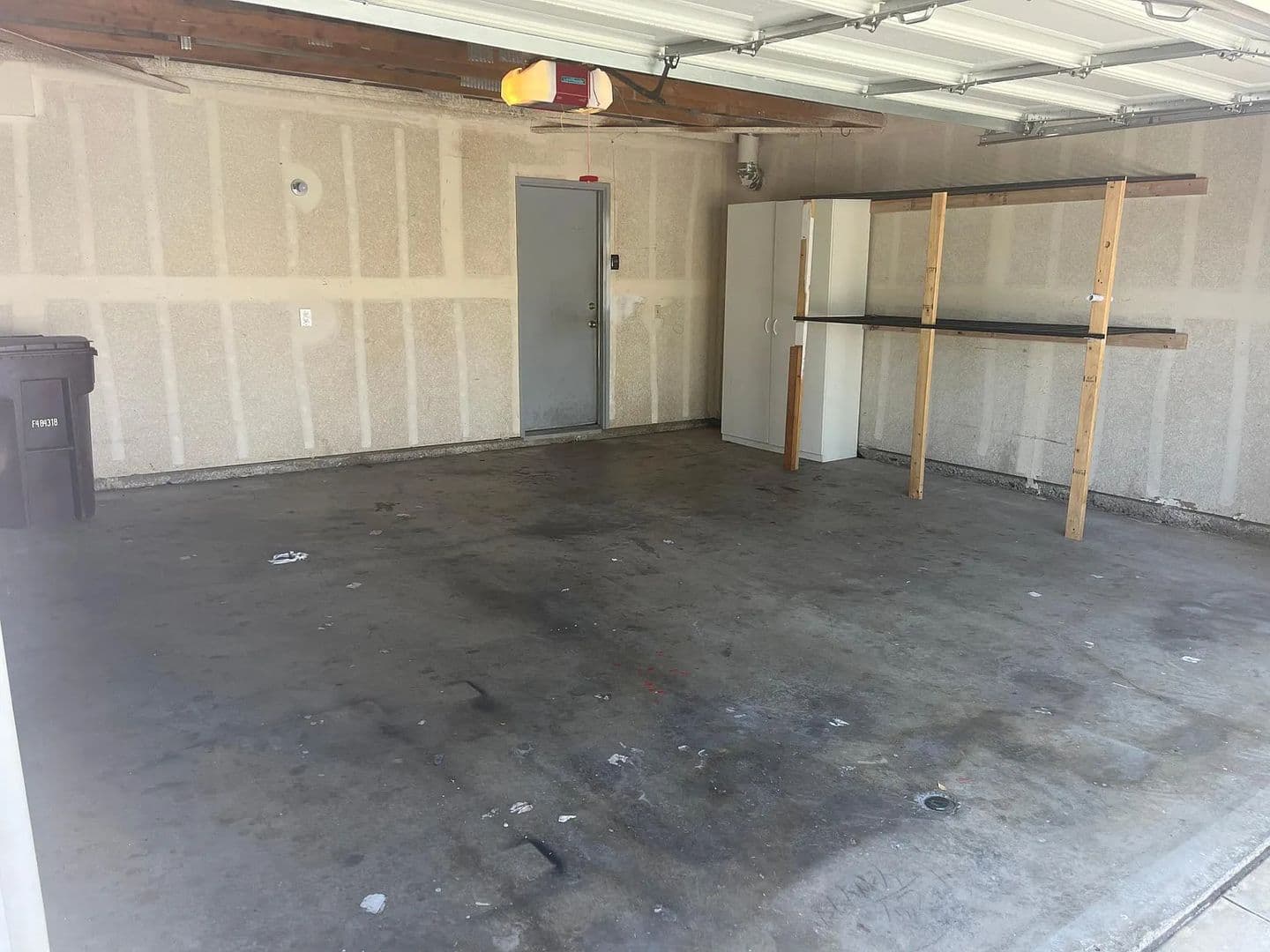 Menifee House: 27459 Prominence Road