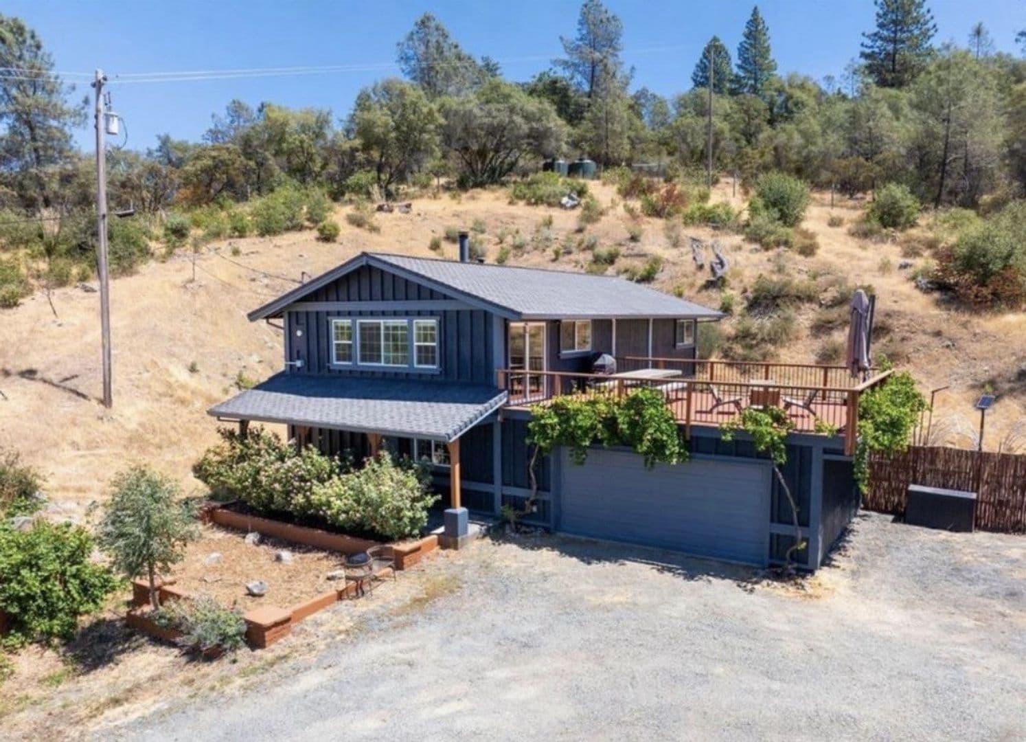Grass Valley House: 12233 Hilltop Drive