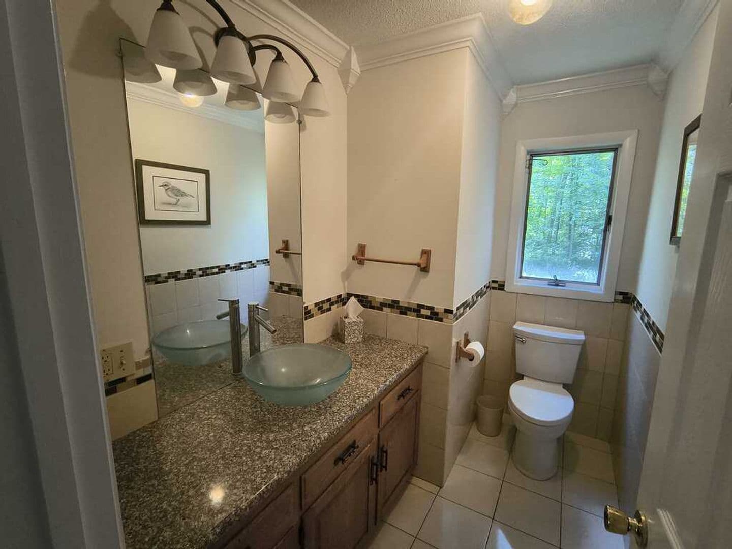 Goshen House: 421 E Hyerdale Drive