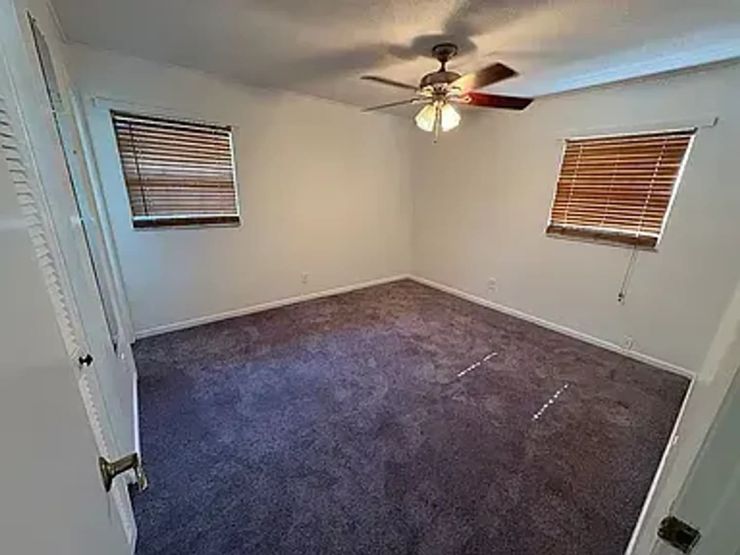 Ocala House: 3839 NE 5th St