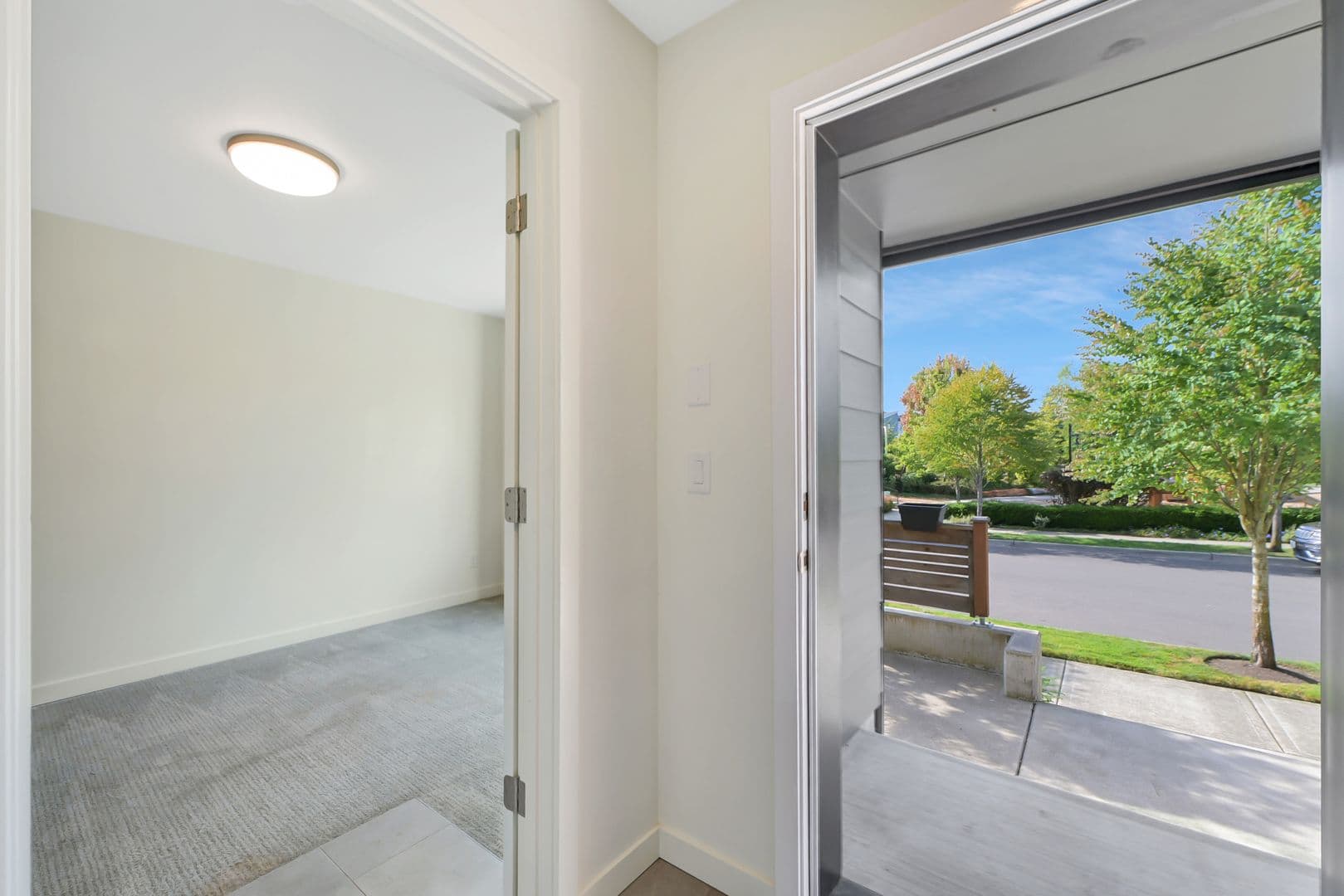 Black Diamond House: 32730 Hemlock Ave SE