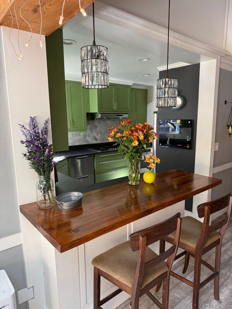 North Hollywood House: 6254 Agnes Avenue