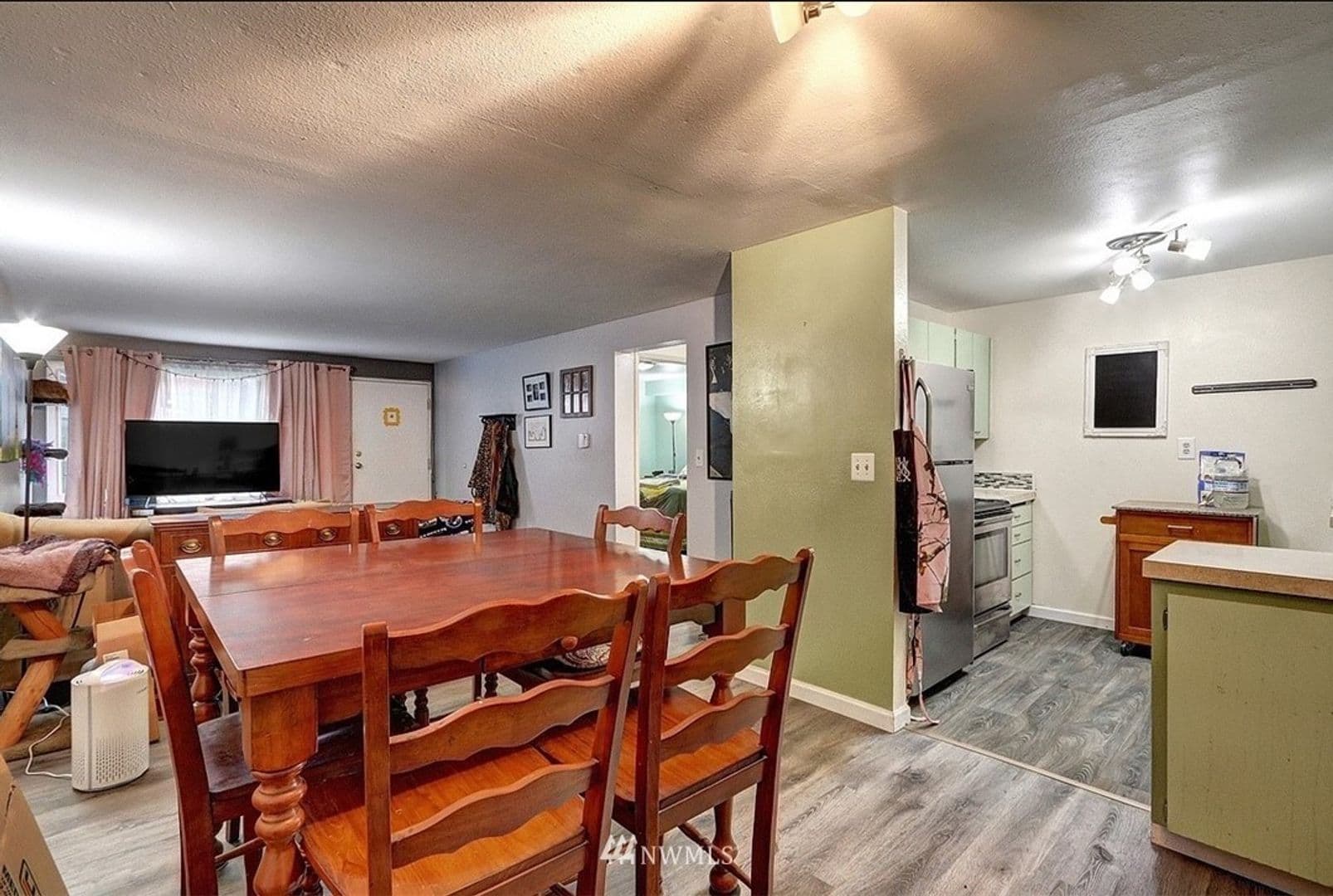 Burien House: 240 S 152nd St Apt 118