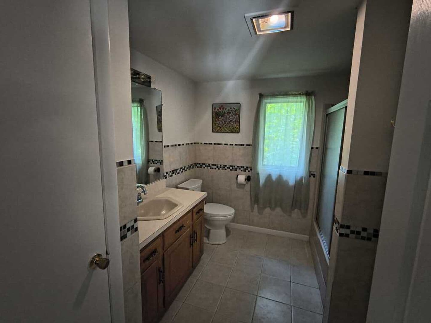 Goshen House: 421 E Hyerdale Drive
