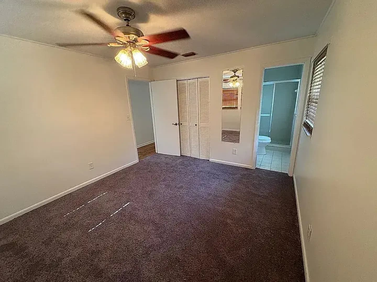 Ocala House: 3839 NE 5th St