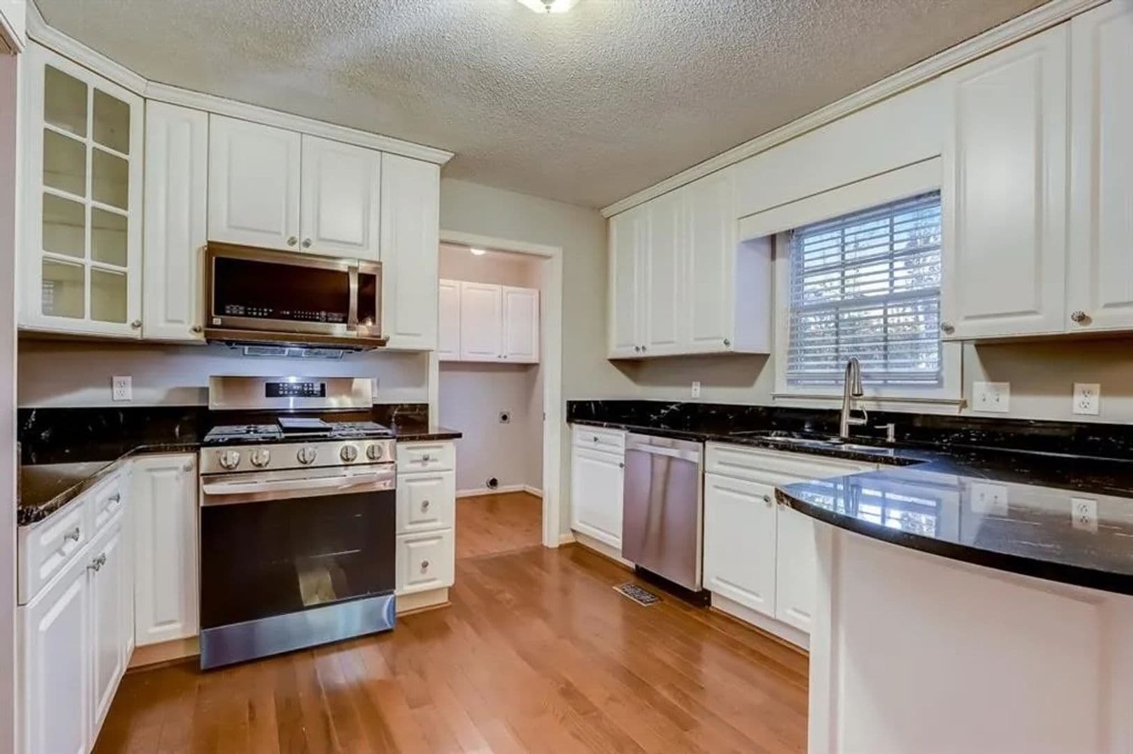 Douglasville House: 74 Flanders Court