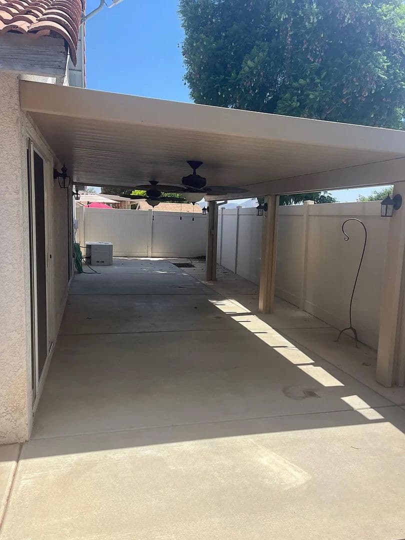 Menifee House: 27459 Prominence Road
