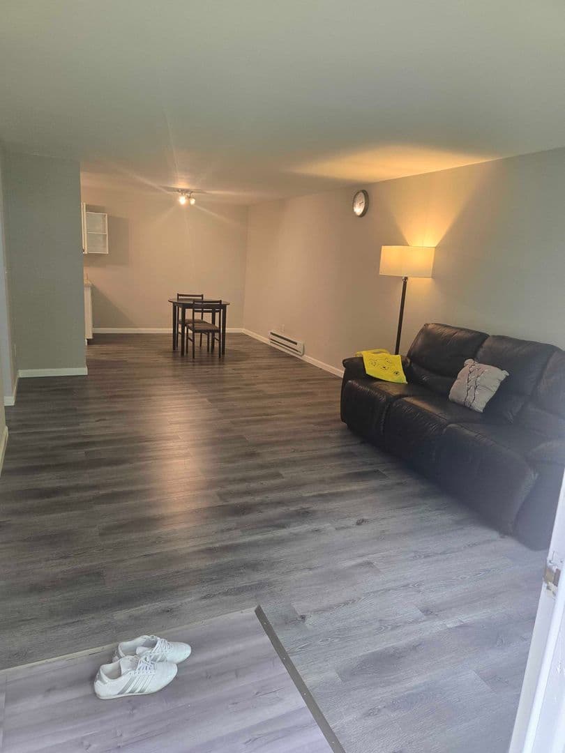 Burien House: 240 S 152nd St Apt 118