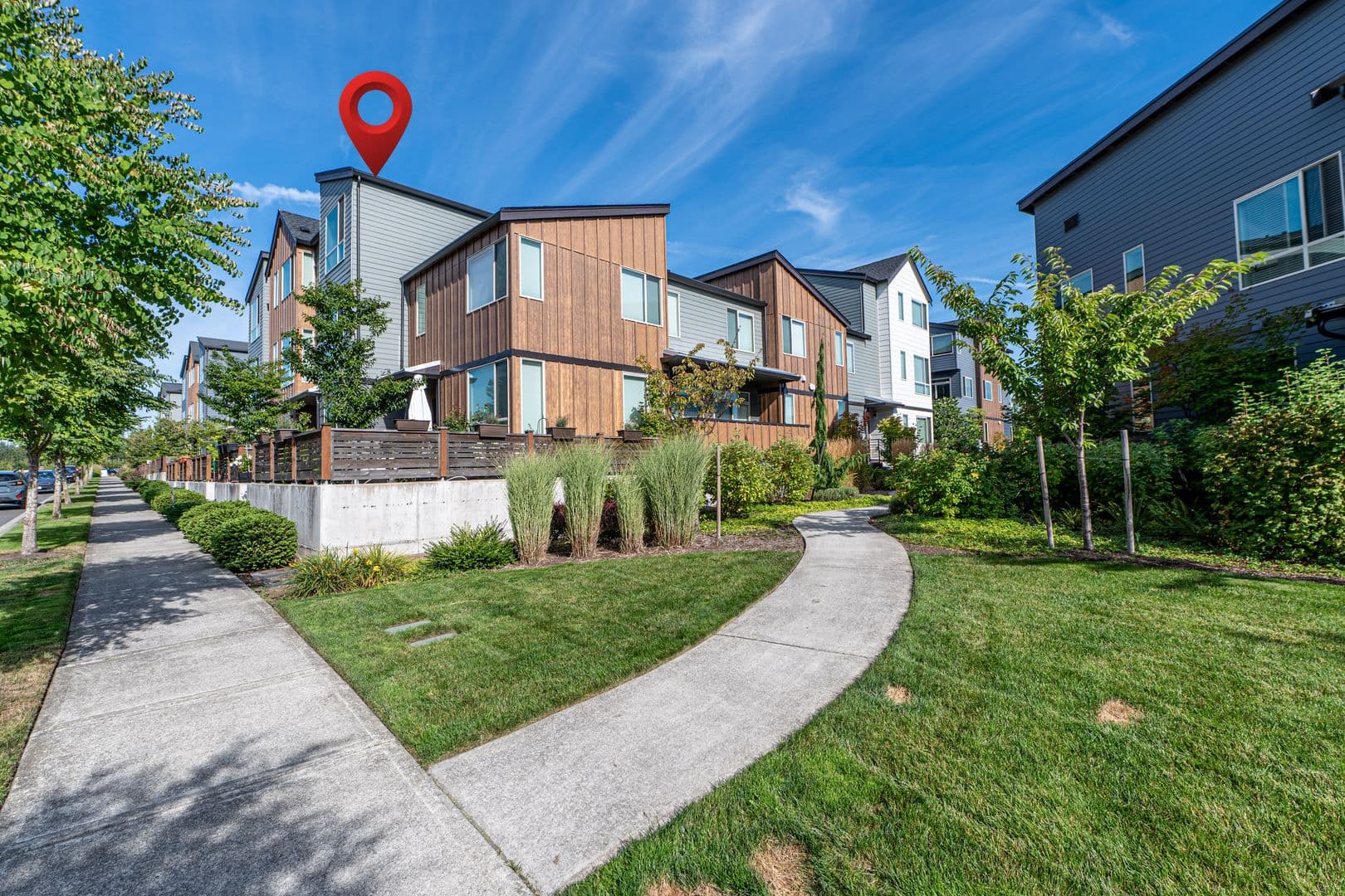 Black Diamond House: 32730 Hemlock Ave SE