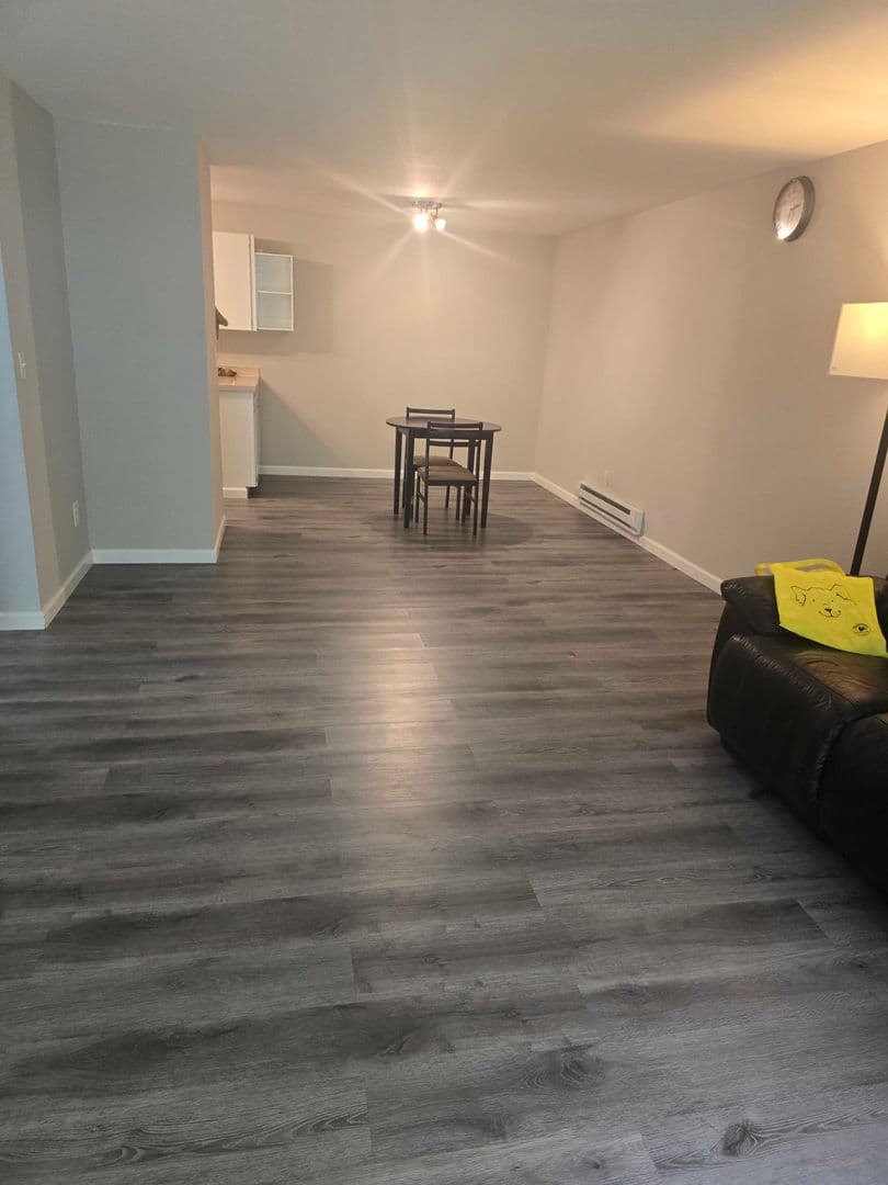 Burien House: 240 S 152nd St Apt 118