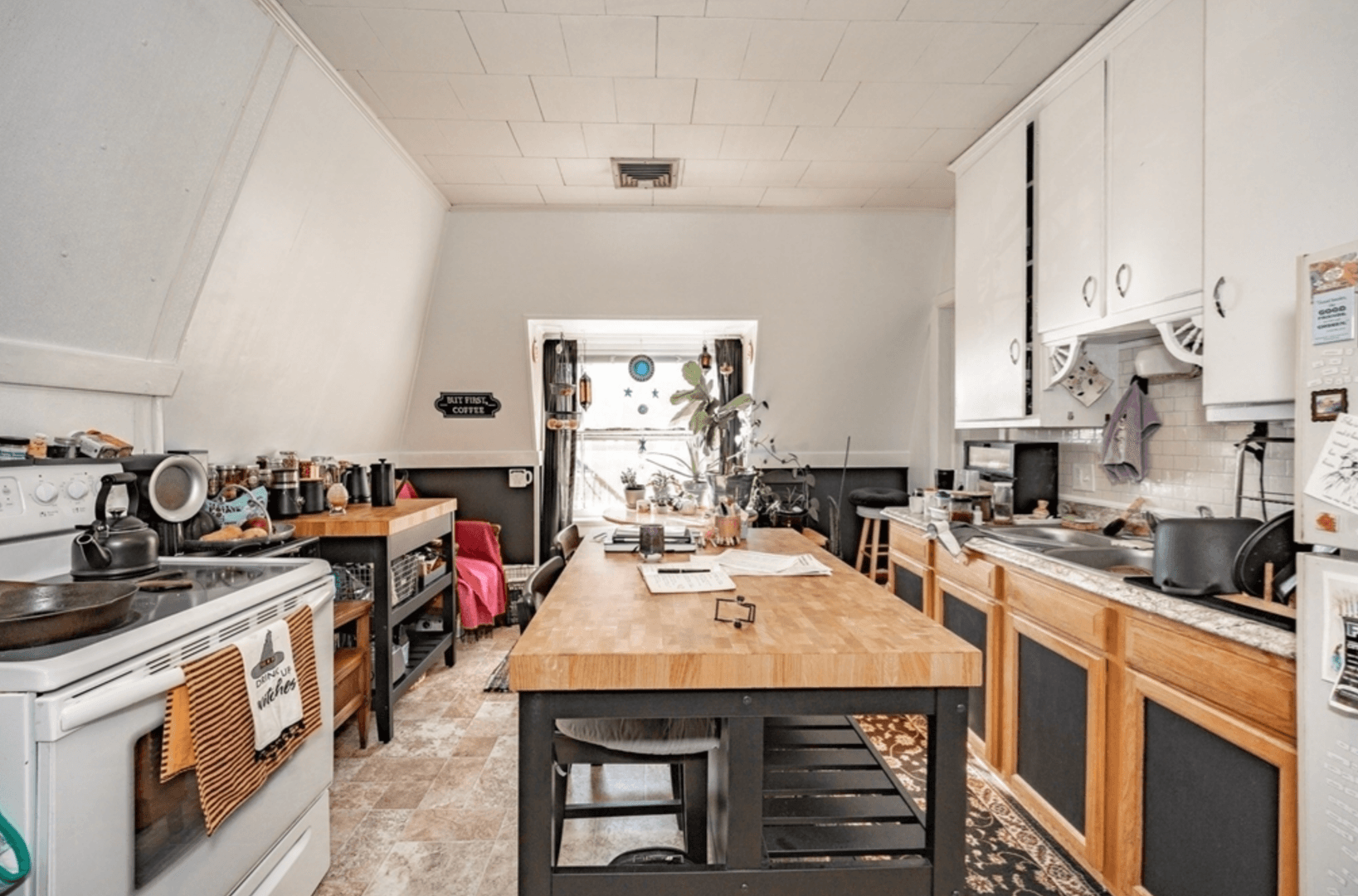 Springfield House: 78 Maple St