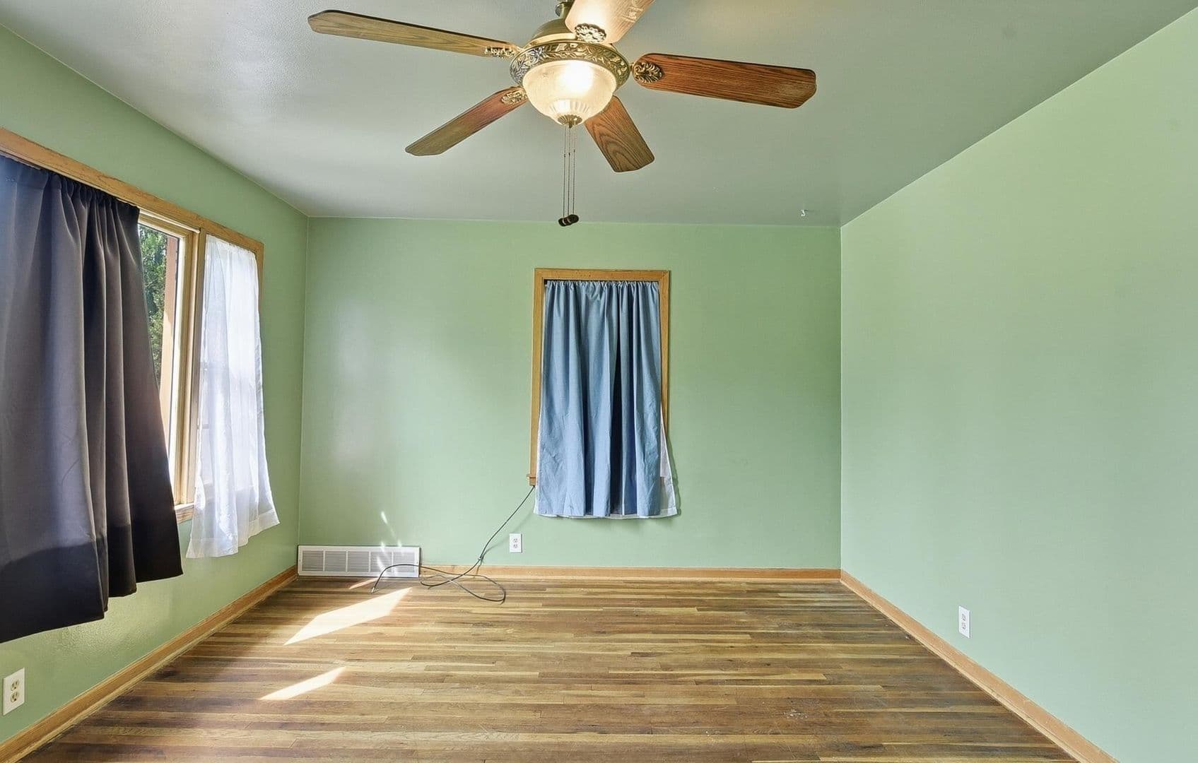 Omaha House: 2618 Weber Street