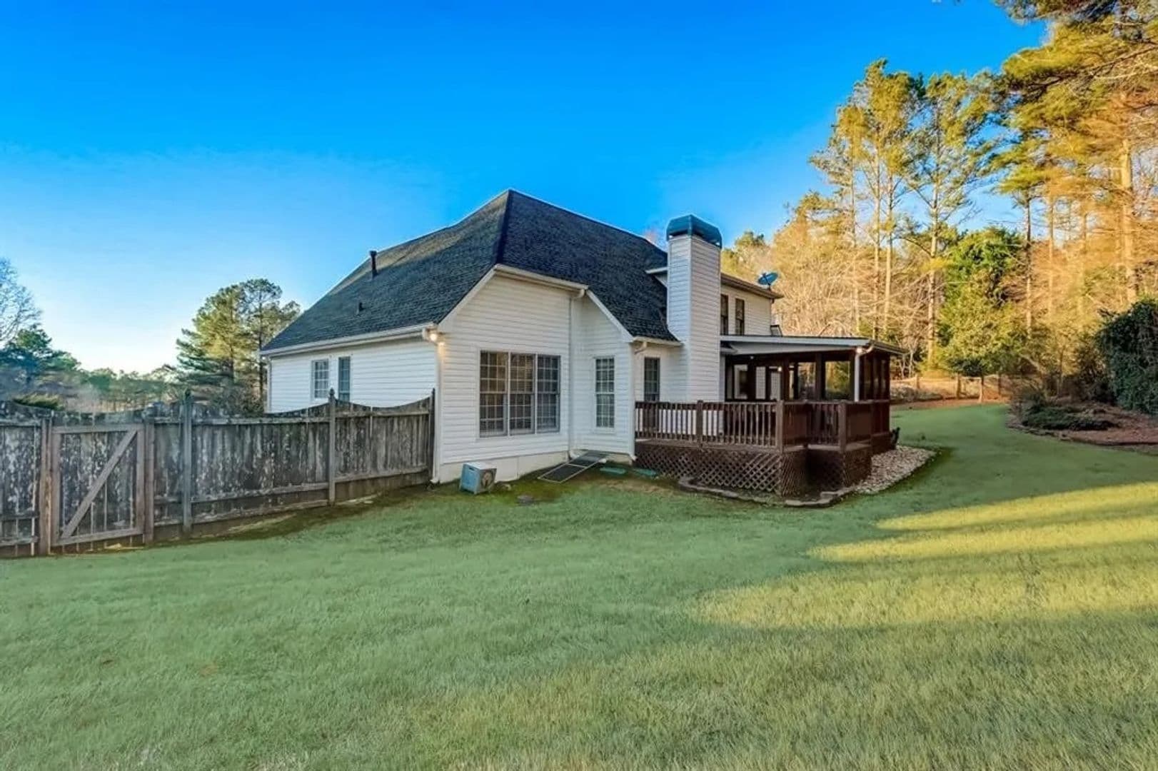 Douglasville House: 74 Flanders Court