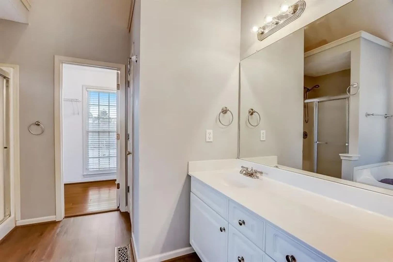 Douglasville House: 74 Flanders Court
