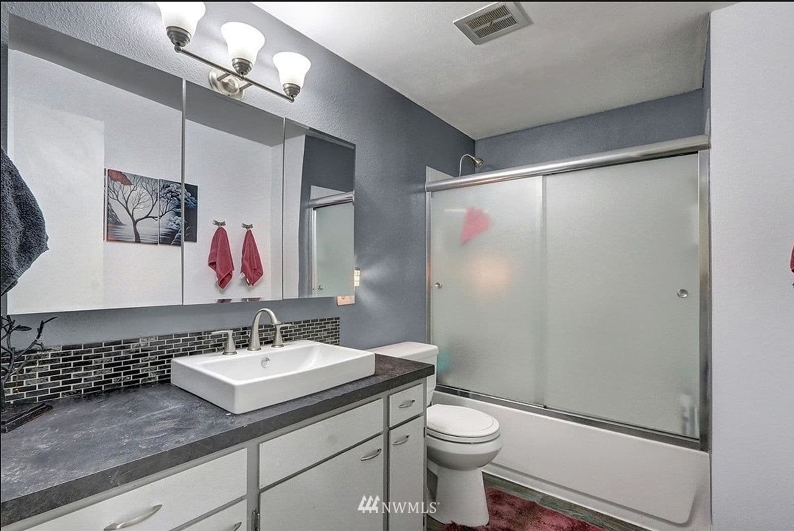 Burien House: 240 S 152nd St Apt 118
