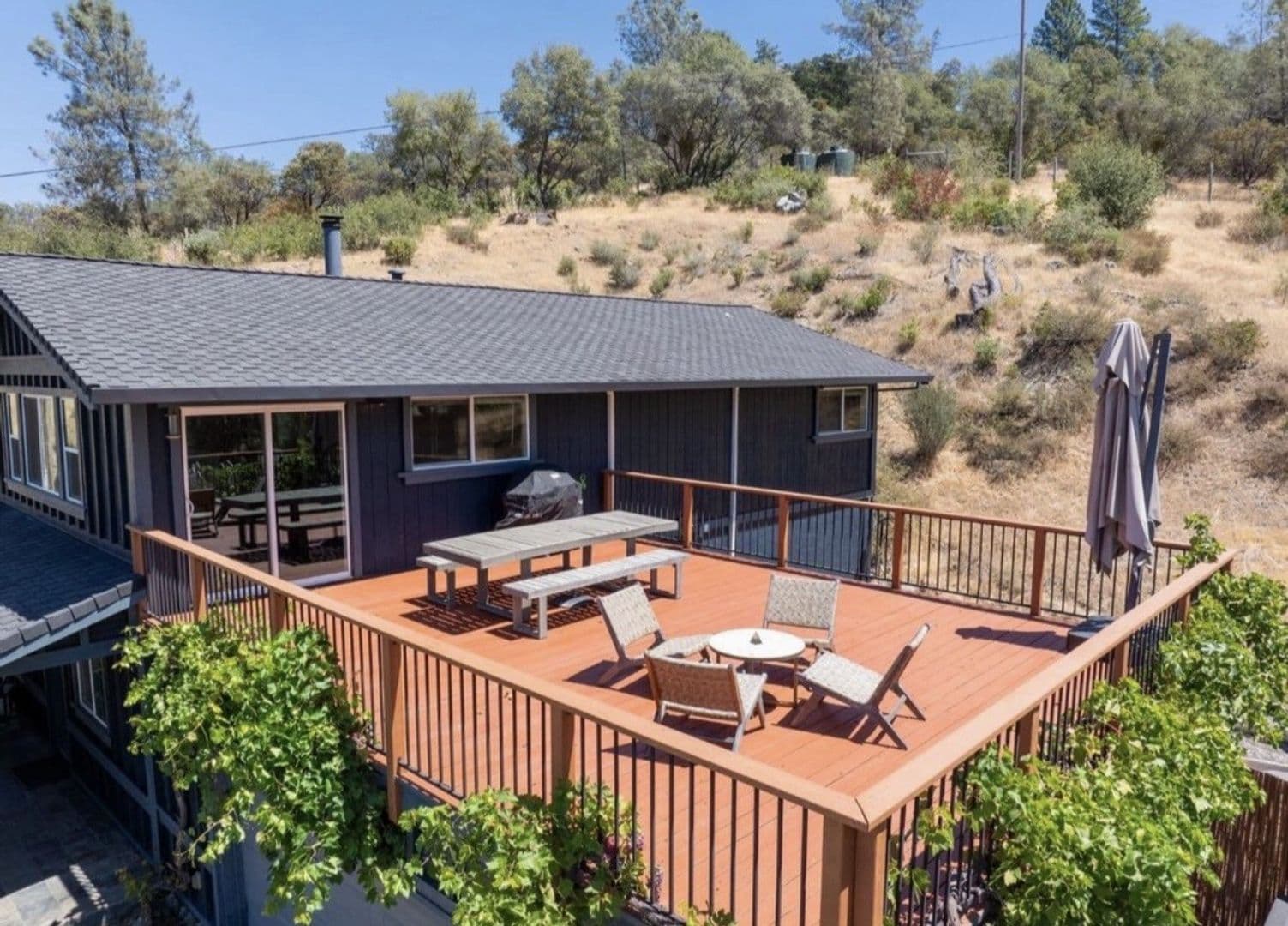 Grass Valley House: 12233 Hilltop Drive
