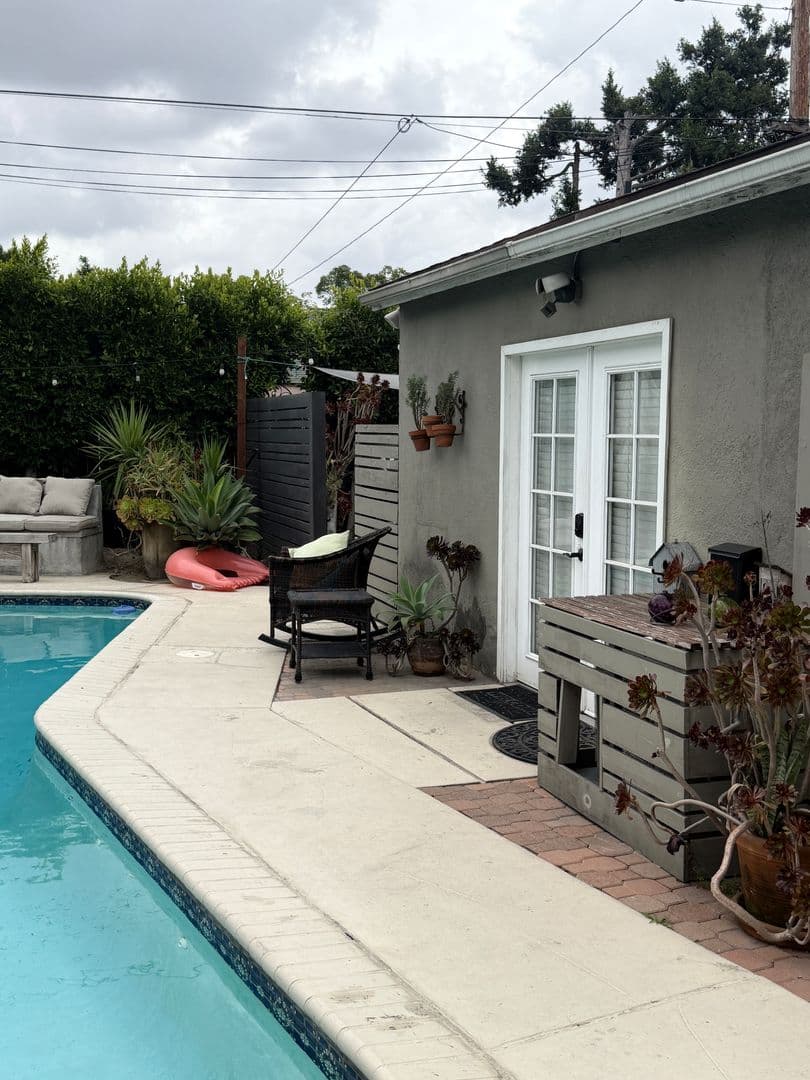 North Hollywood House: 6254 Agnes Avenue