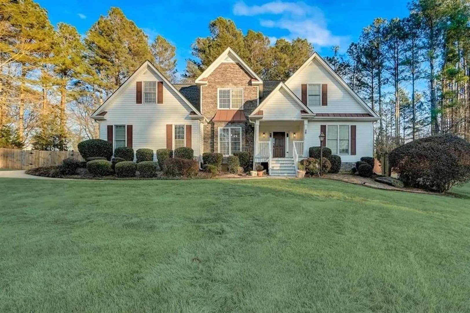 Douglasville House: 74 Flanders Court