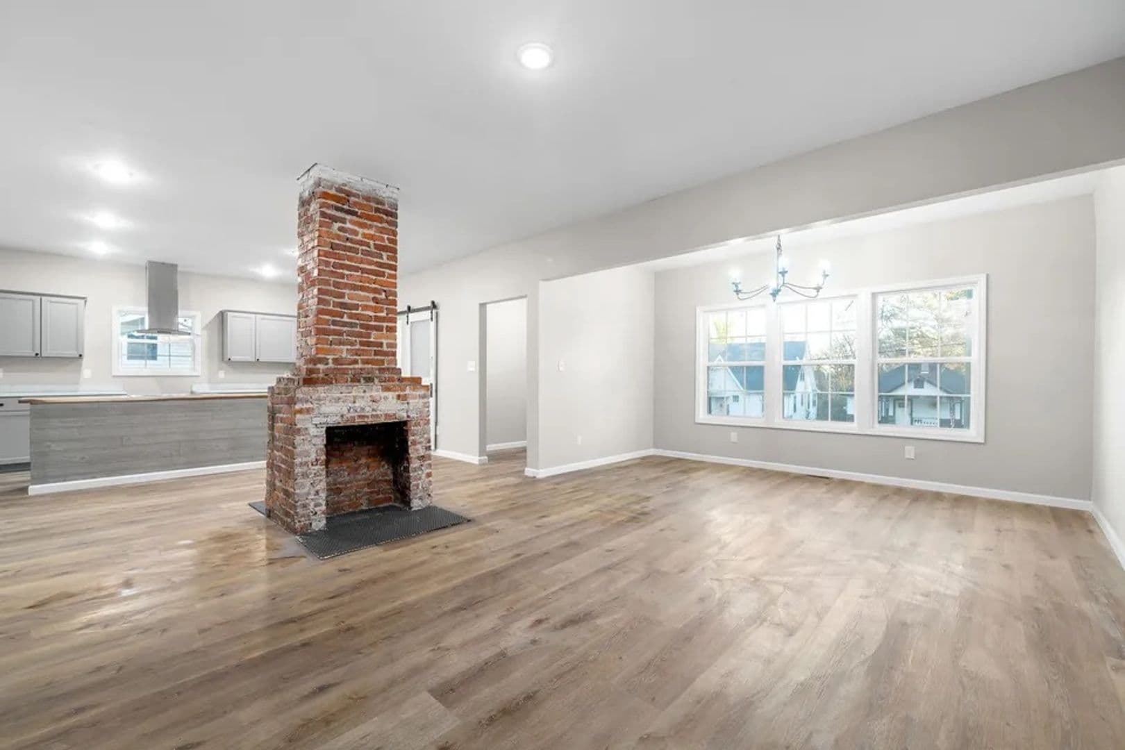 Clarkesville House: 828 Gracey Avenue