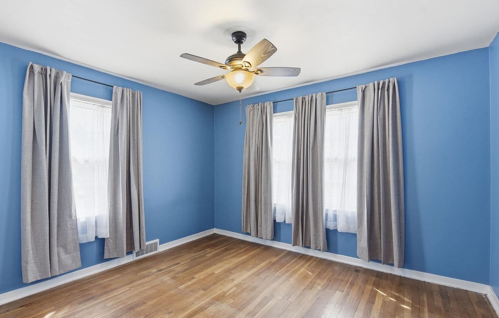 Omaha House: 2618 Weber Street