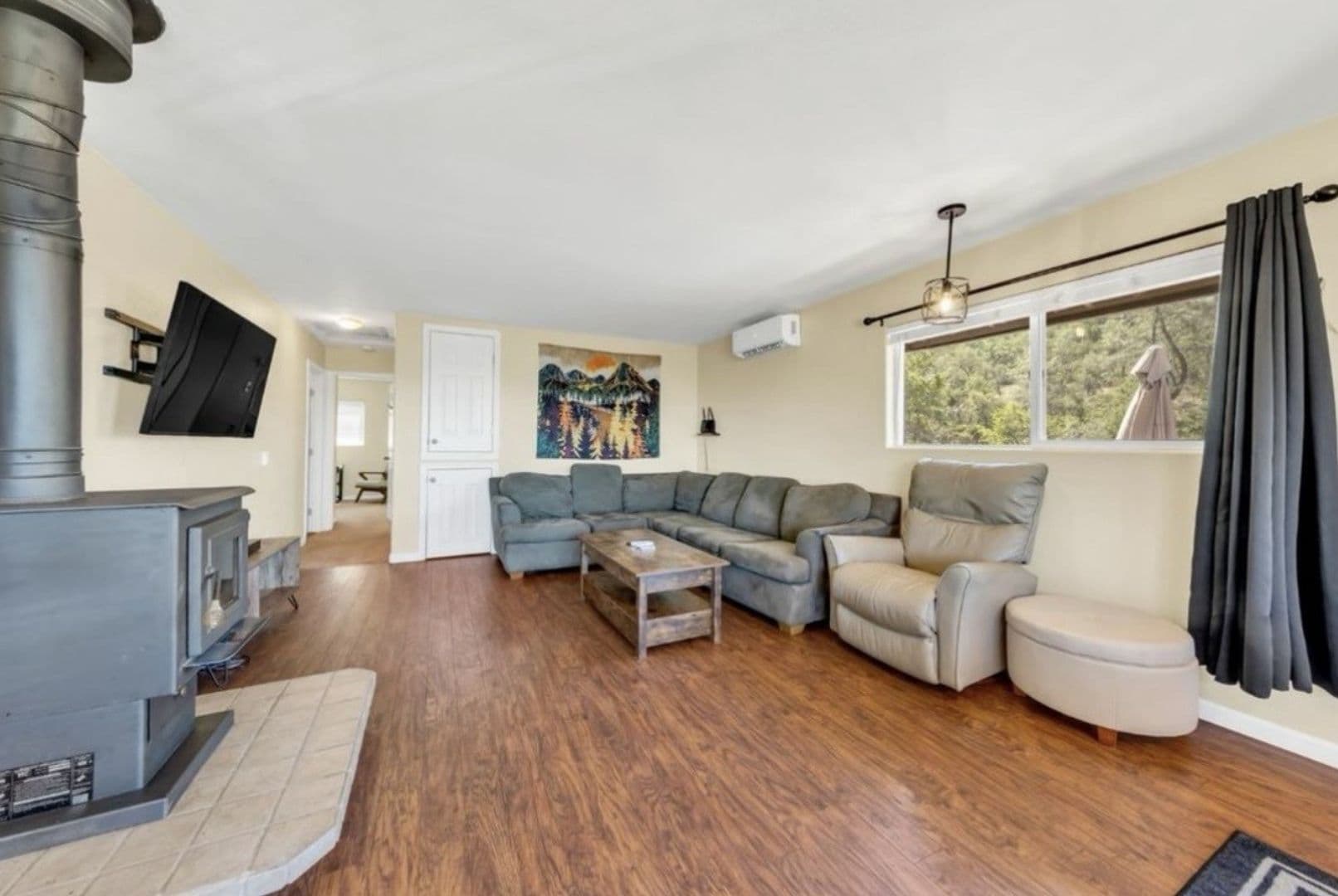 Grass Valley House: 12233 Hilltop Drive