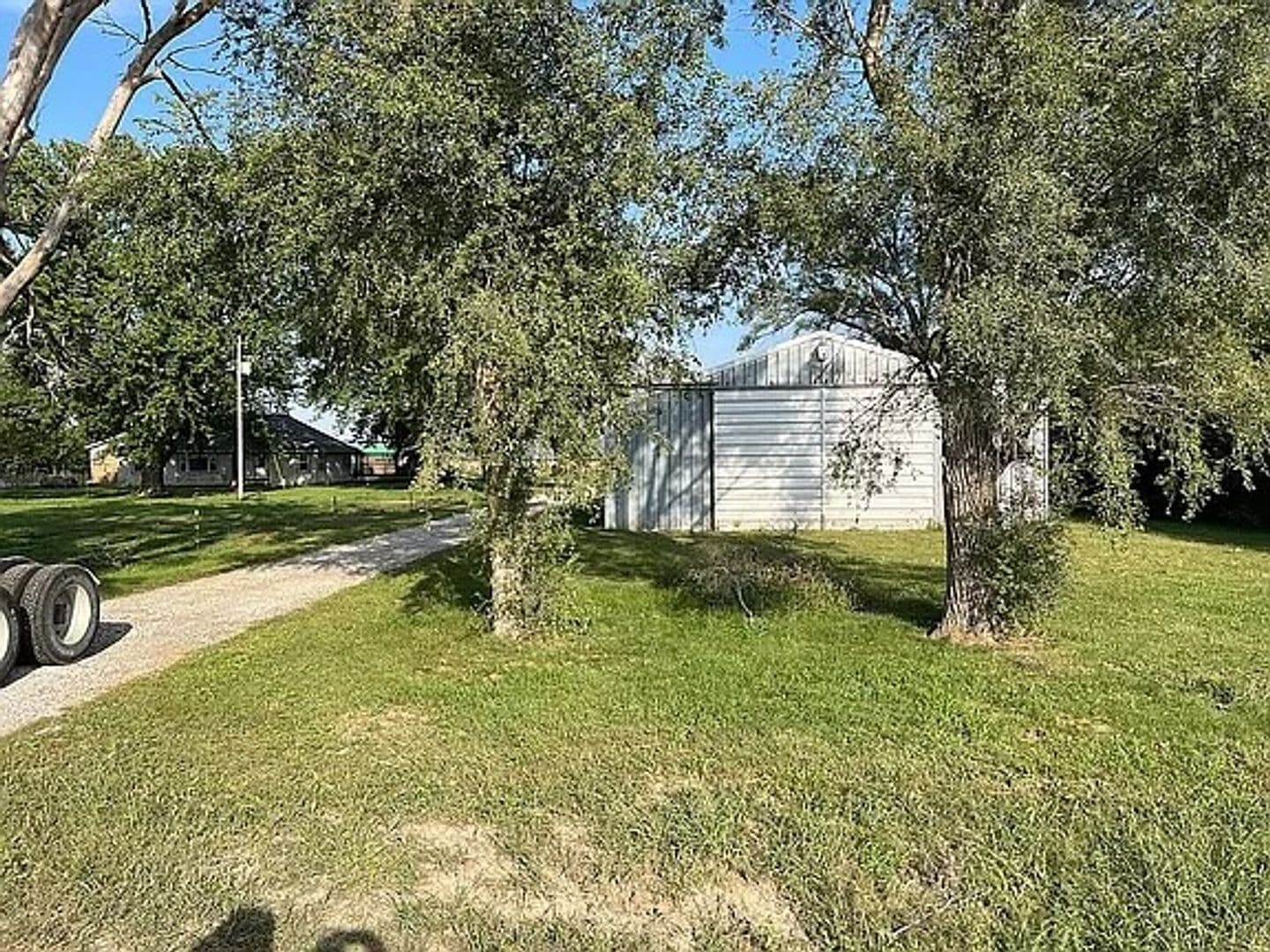 Hamburg House: 3006 250th Avenue