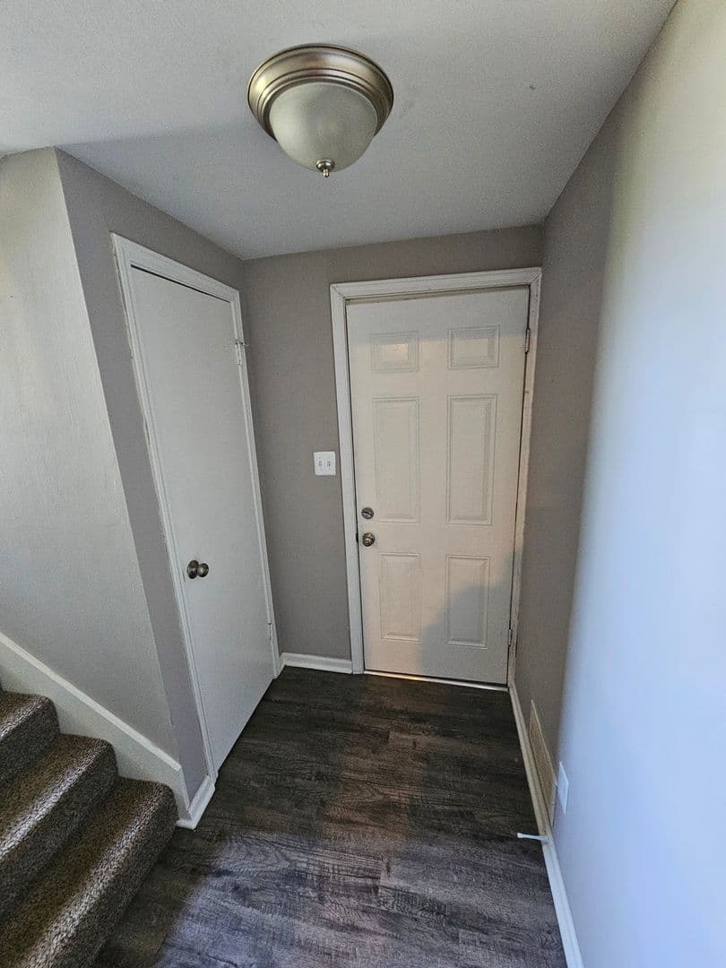 Grandview House: 7601 East 119th Street
