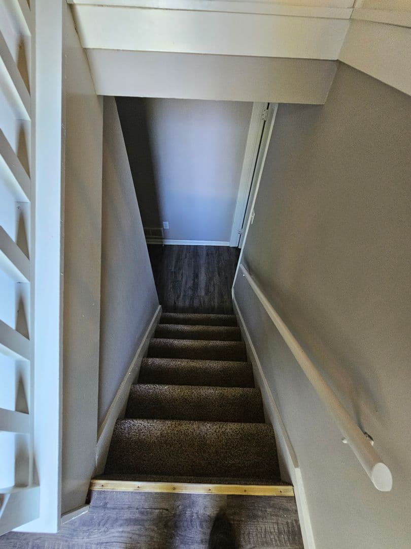 Grandview House: 7601 East 119th Street