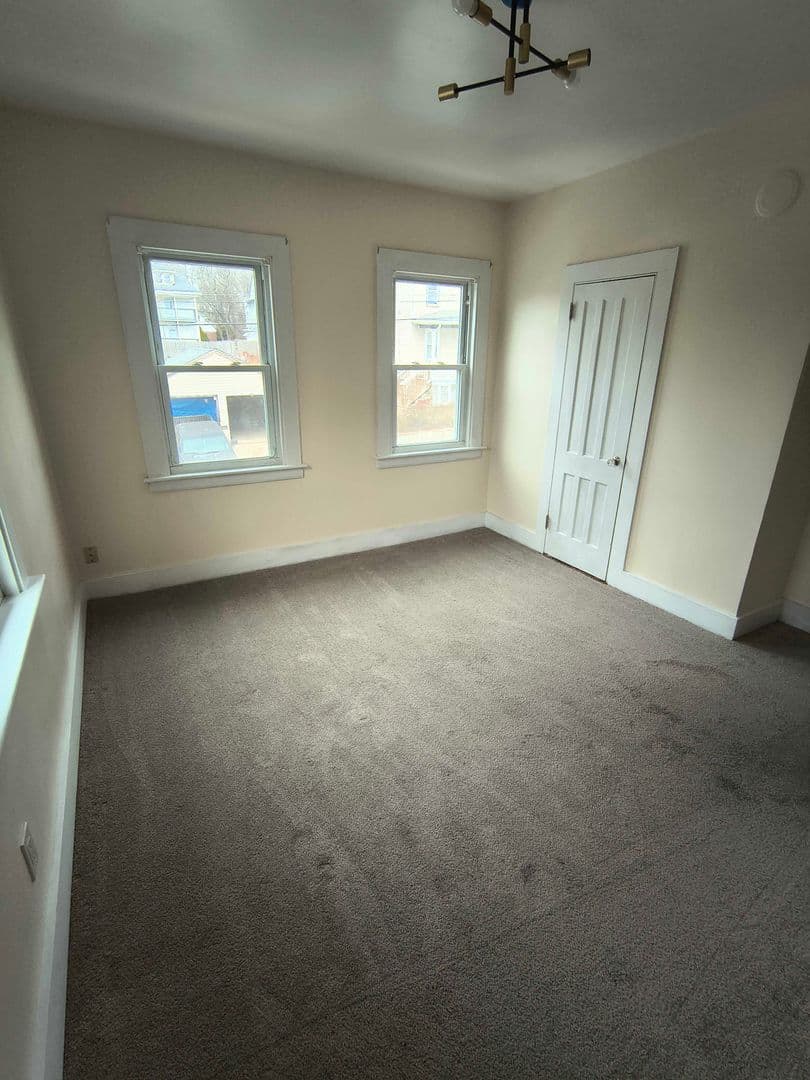 Ansonia Apartment: 20 5th Street