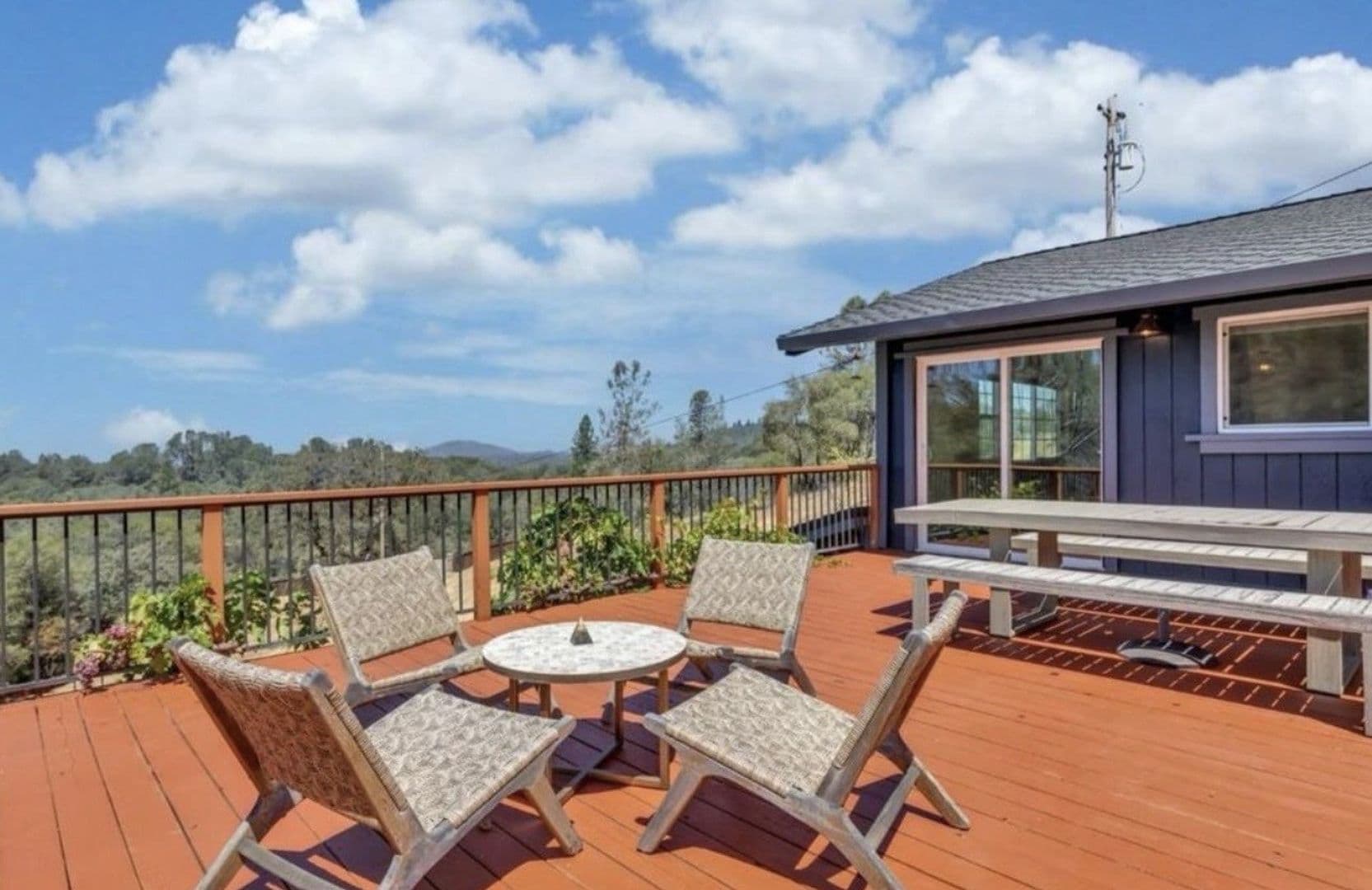 Grass Valley House: 12233 Hilltop Drive