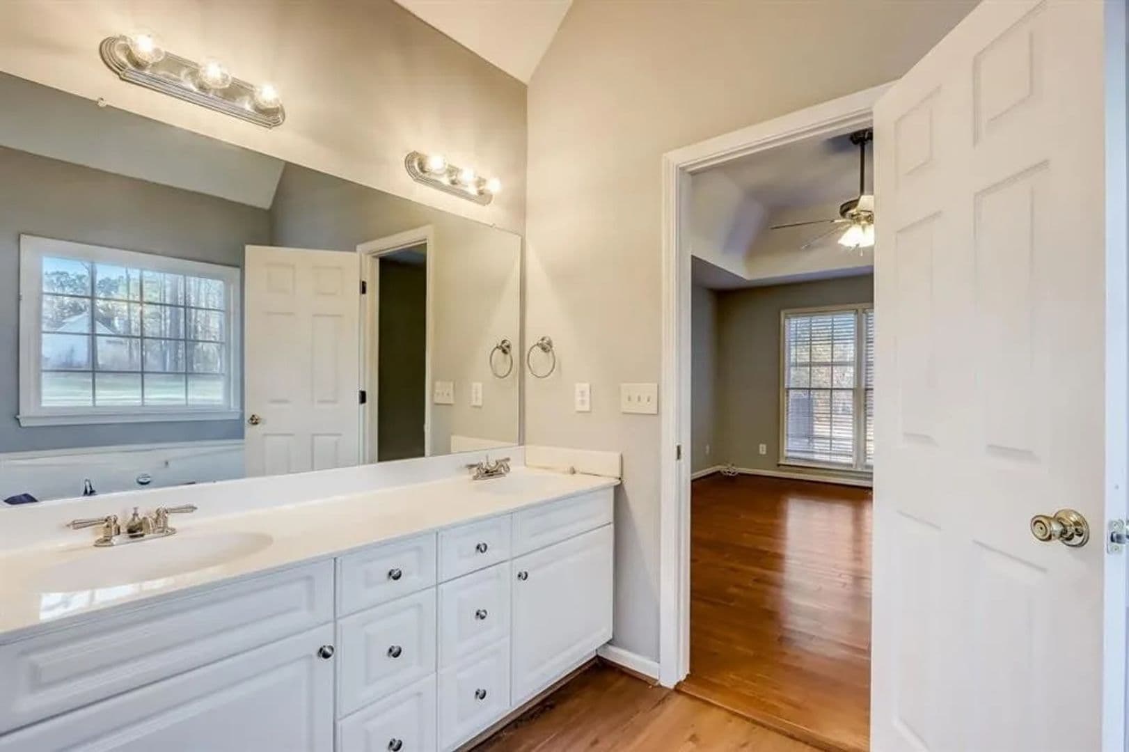 Douglasville House: 74 Flanders Court