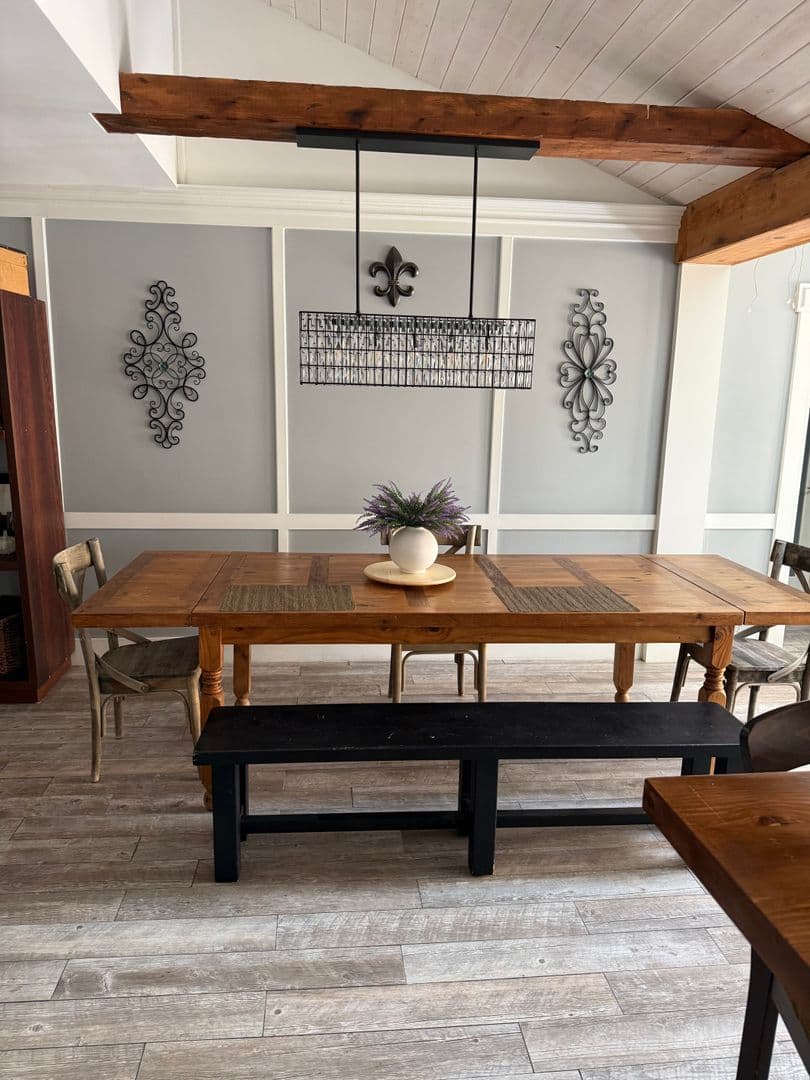 North Hollywood House: 6254 Agnes Avenue