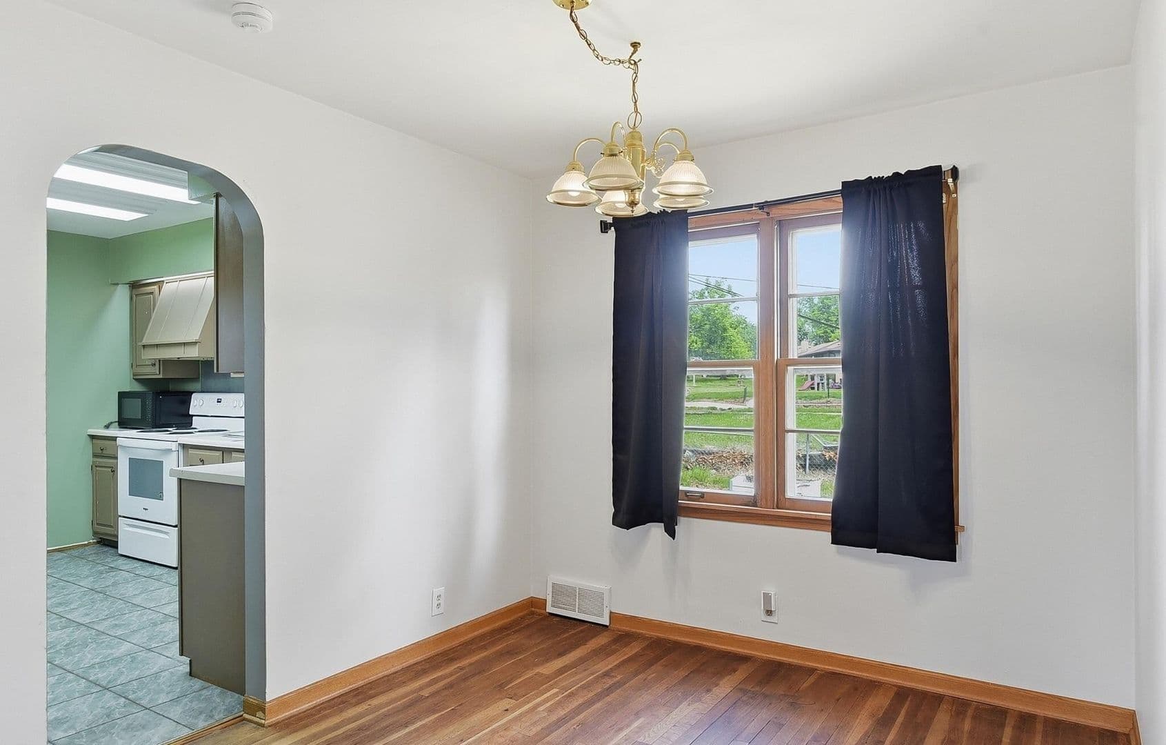 Omaha House: 2618 Weber Street