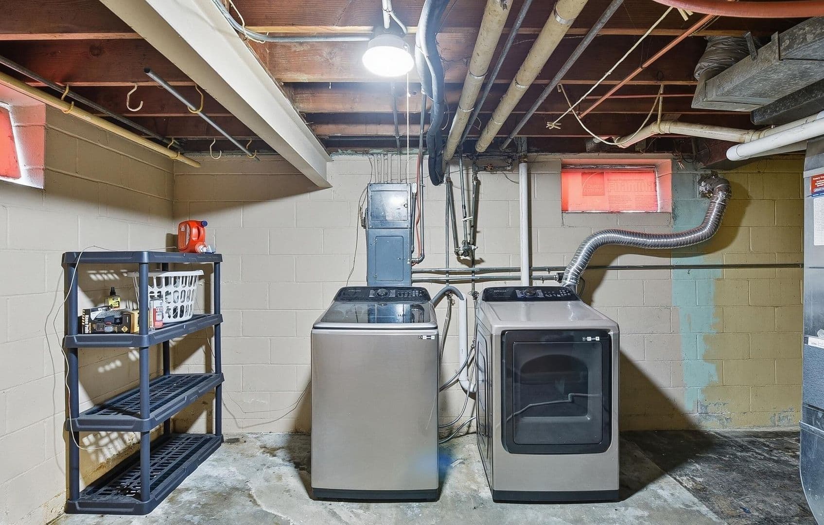 Omaha House: 2618 Weber Street